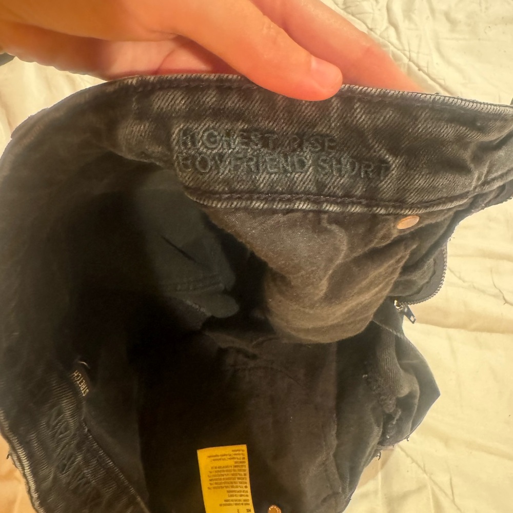 Shorts - Picture 5 of 5